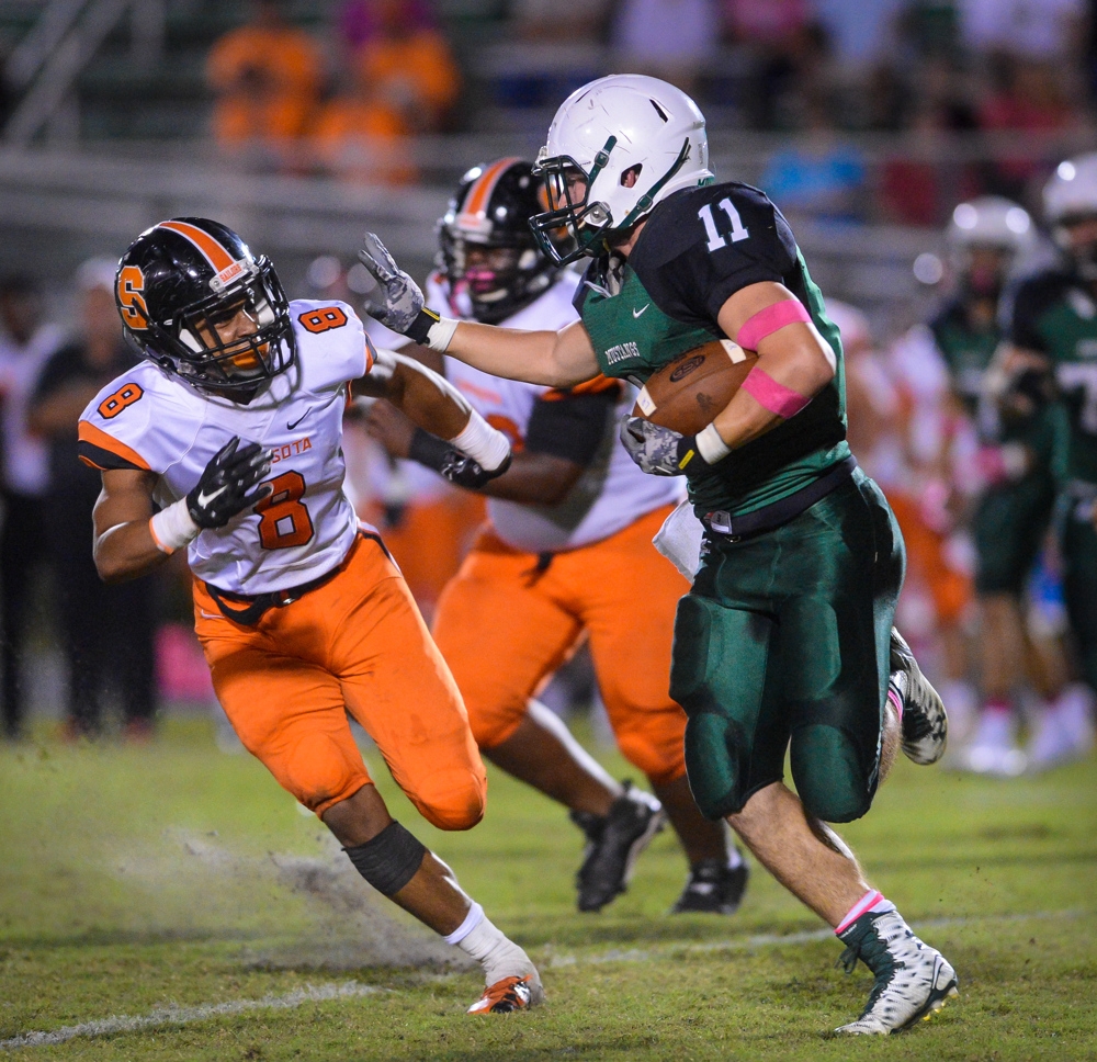 FOOTBALL Lakewood Ranch vs. Sarasota Photo Galleries