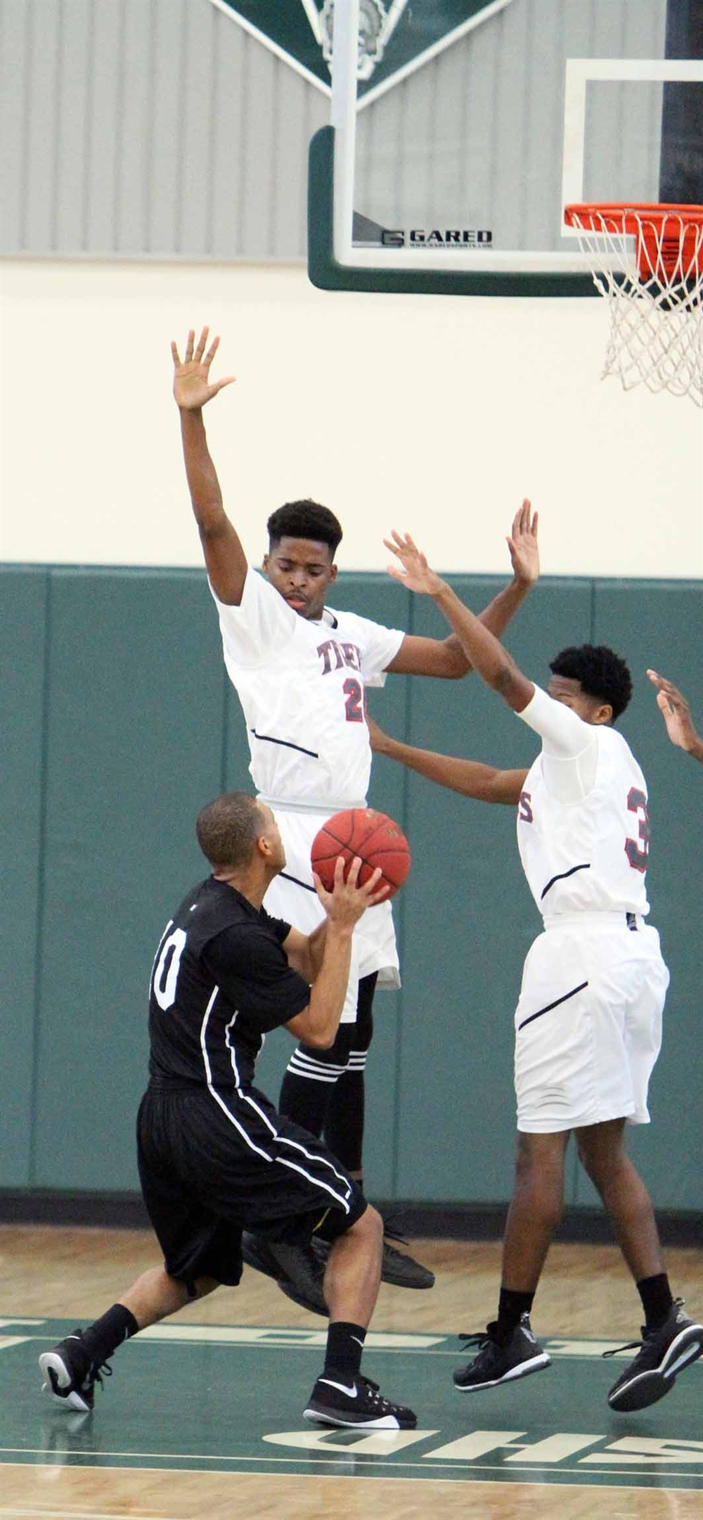 Boys Basketball Battle at the Beach Photo Galleries