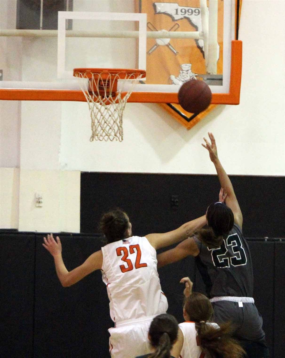 Girls basketball Lakewood Ranch vs. Sarasota Photo Galleries